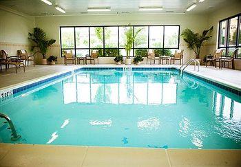 Chester Inn & Suites Sharonville Zewnętrze zdjęcie